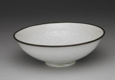 图片[2]-Bowl with impressed design of phoenix and flowers, Jindezhen type ware, Southern Song to Yuan dynasties, 13th-14th centuries-China Archive